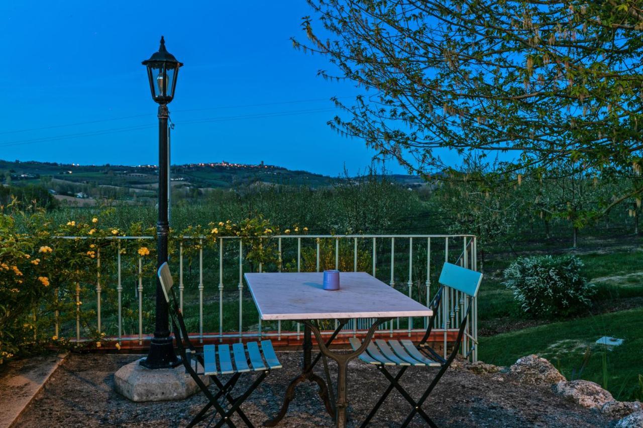 Bed and Breakfast Domaine de Rambeau Castelmoron-sur-Lot Exterior foto